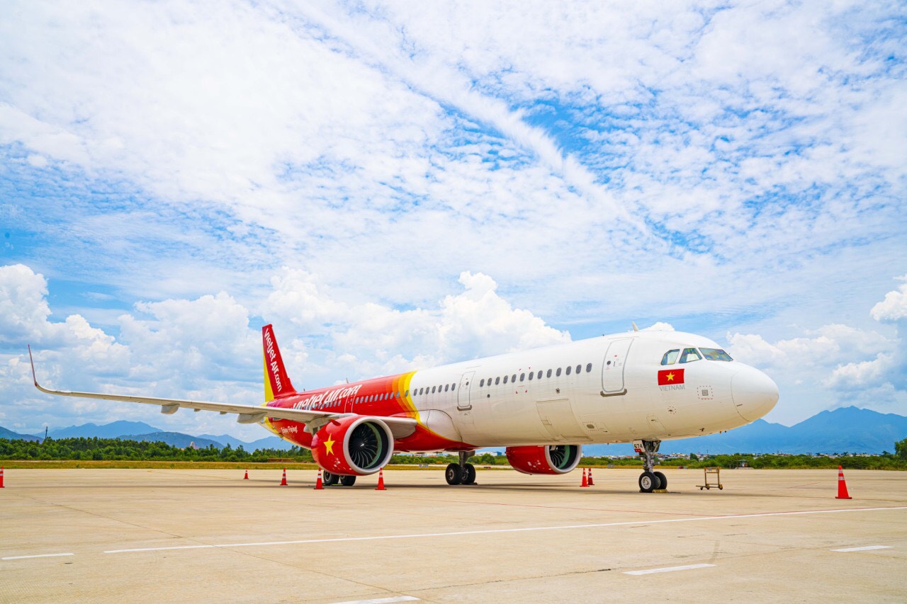 Tau Bay Vietjet