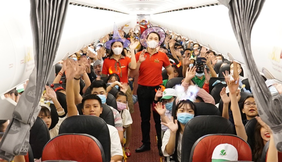 Cùng Vietjet bay vào lễ hội cực “chất” đêm Halloween