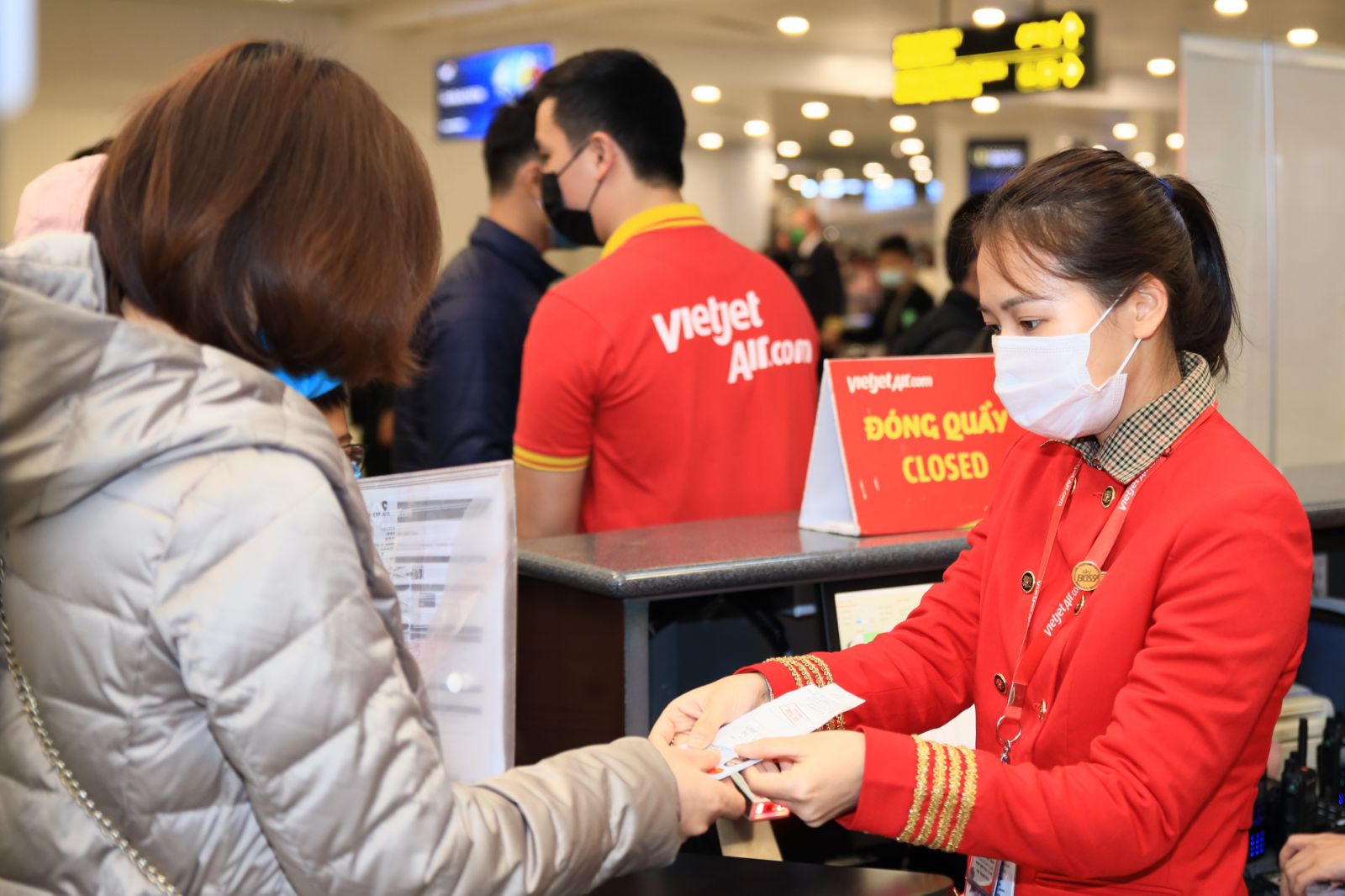 Having a date with the sky, flying everywhere with Vietjet with 20kg of free checked baggage