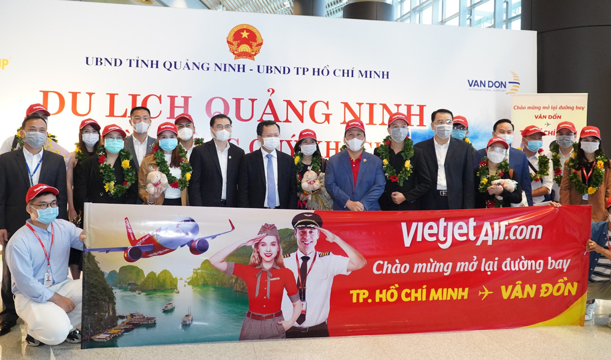 The reopened Van Don International Airport welcomes the first flight operated by Vietjet