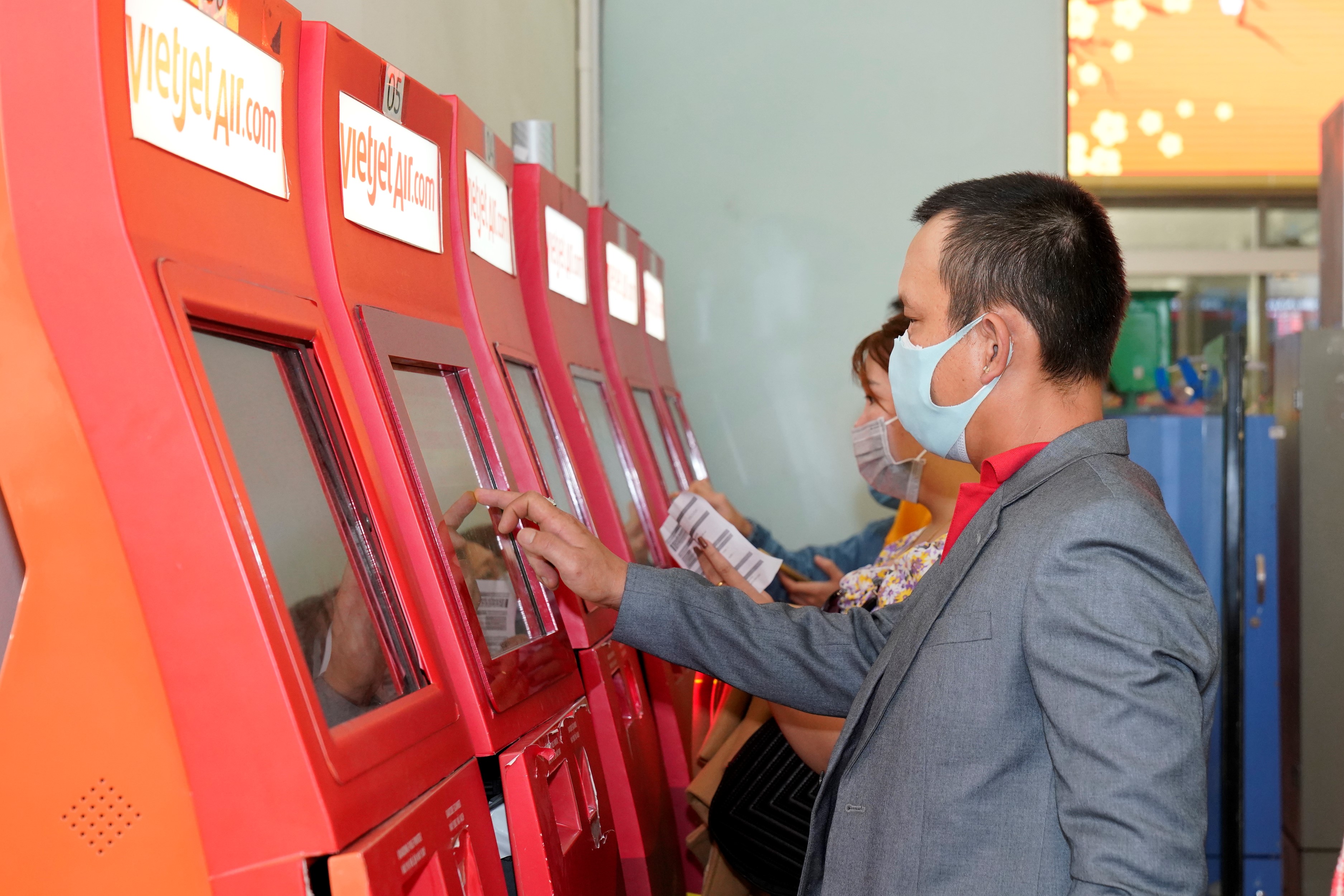 Having a date with the sky, flying across Vietnam with Vietjet’s vouchers