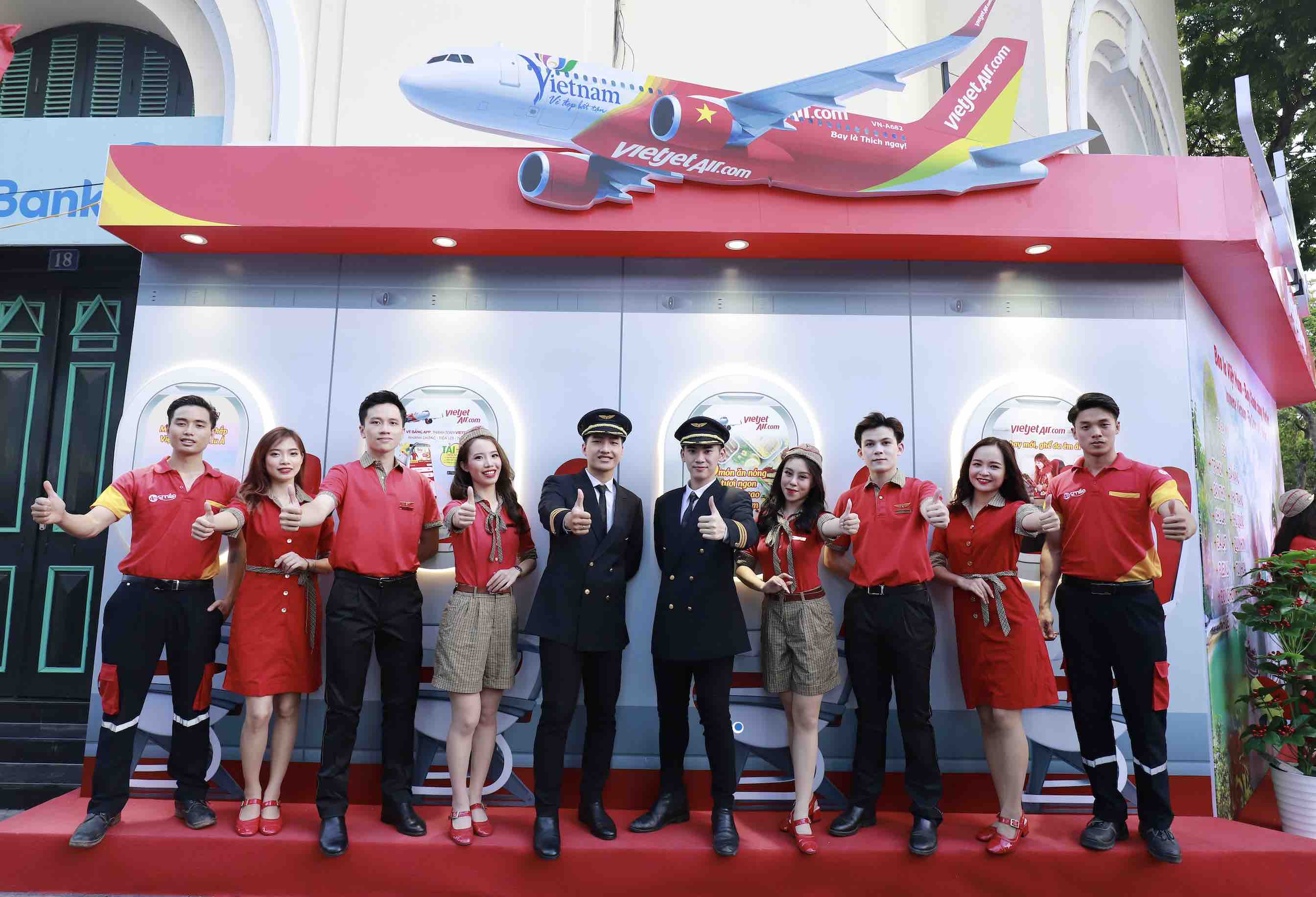 Jubilantly welcoming the Hanoi Tourism Promotion Festival 2021, Vietjet launches super attractive domestic travel stimulus packages