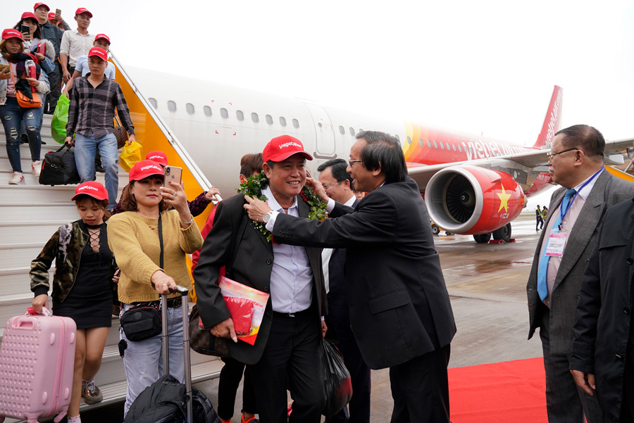 Vietjet khai trương đường bay TP.HCM – Vân Đồn
